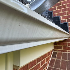 Perfect-Gutter-Polish-Cleaning-in-Poquoson-VA 4