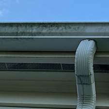 Perfect-Gutter-Polish-Cleaning-in-Poquoson-VA 0